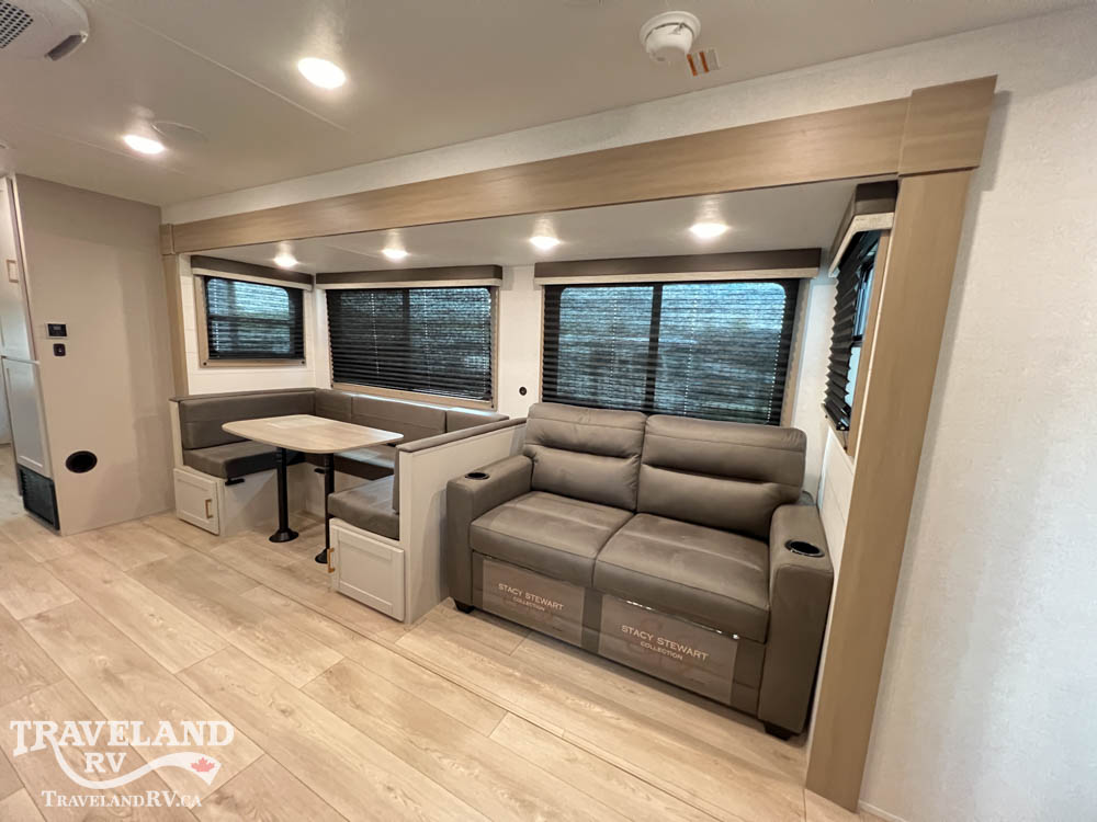 2027 Jayco Jay Flight SLX 321BDS - Image 17