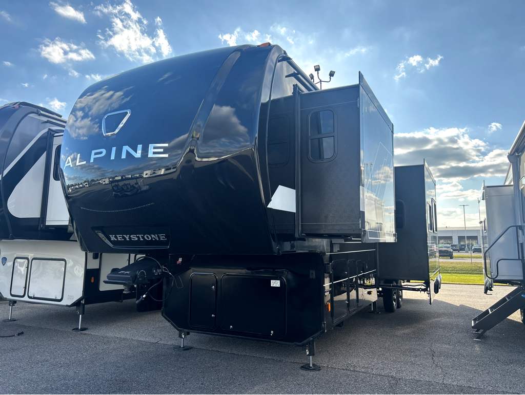 2026 Keystone AVALANCHE 366LS - Image 2