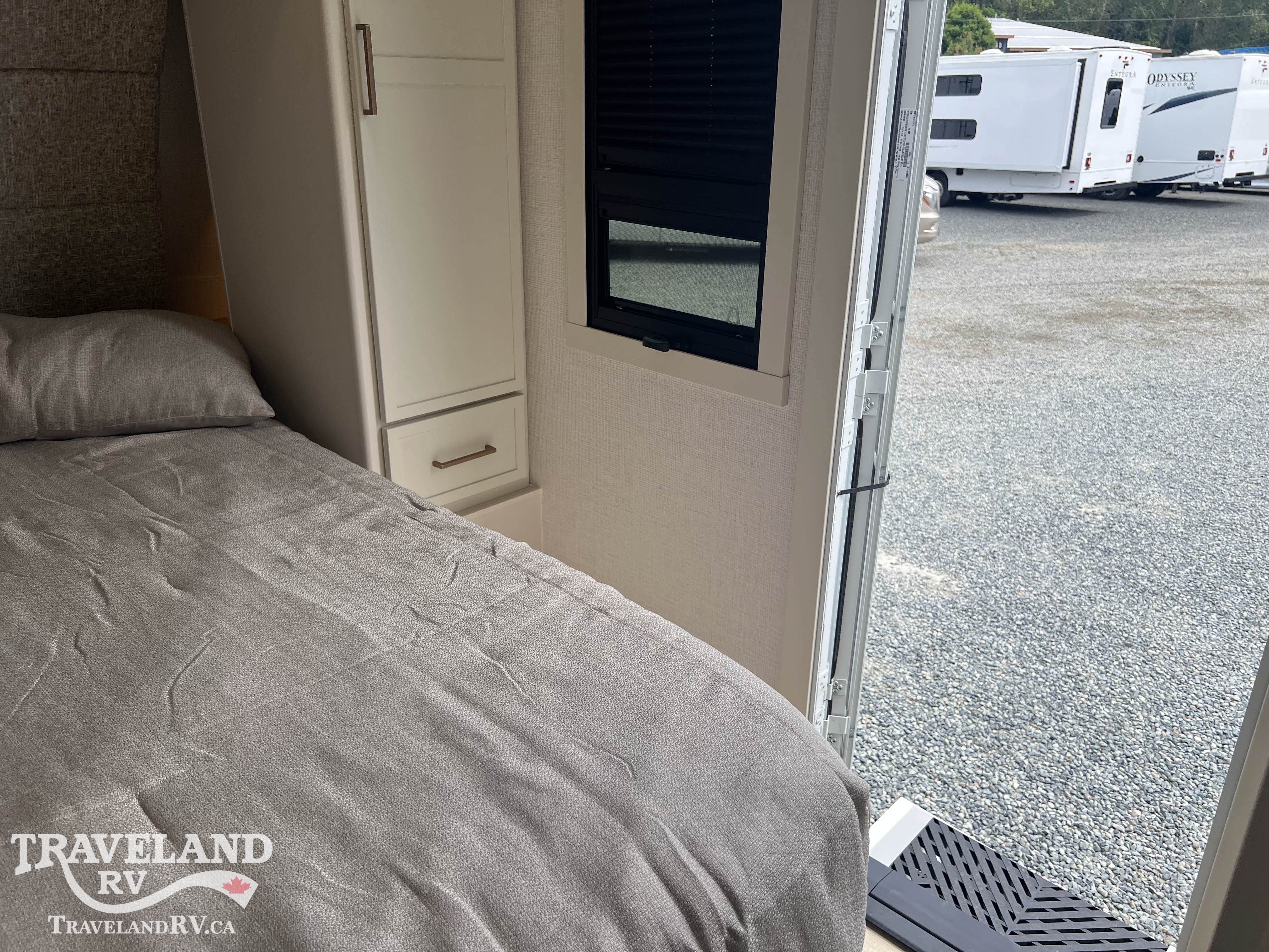 2027 BRINKLEY RV MODEL IX 25X - Image 23