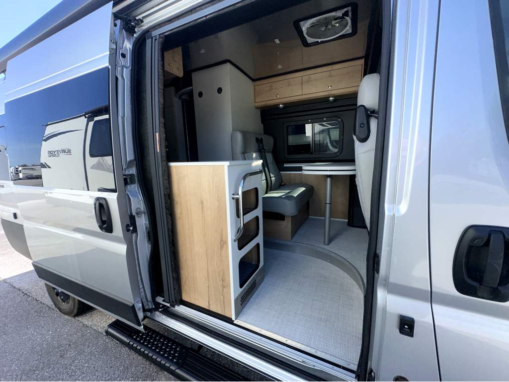 2026 AIRSTREAM RANGELINE - Image 6