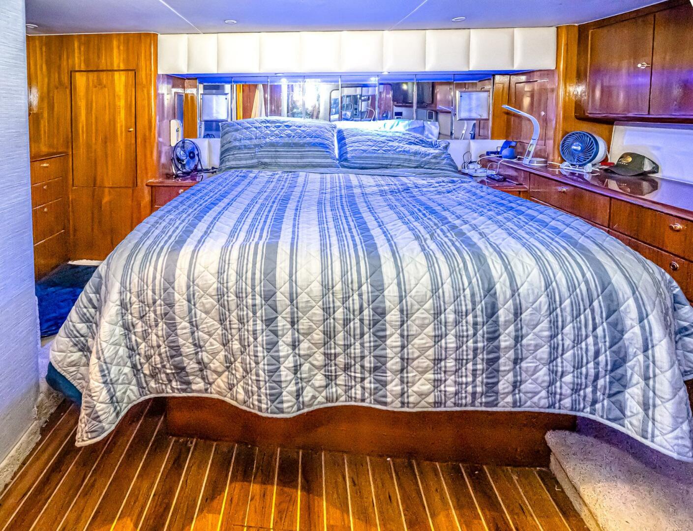 1997 Ocean Yachts 60 Super Sport  EB - Image 15