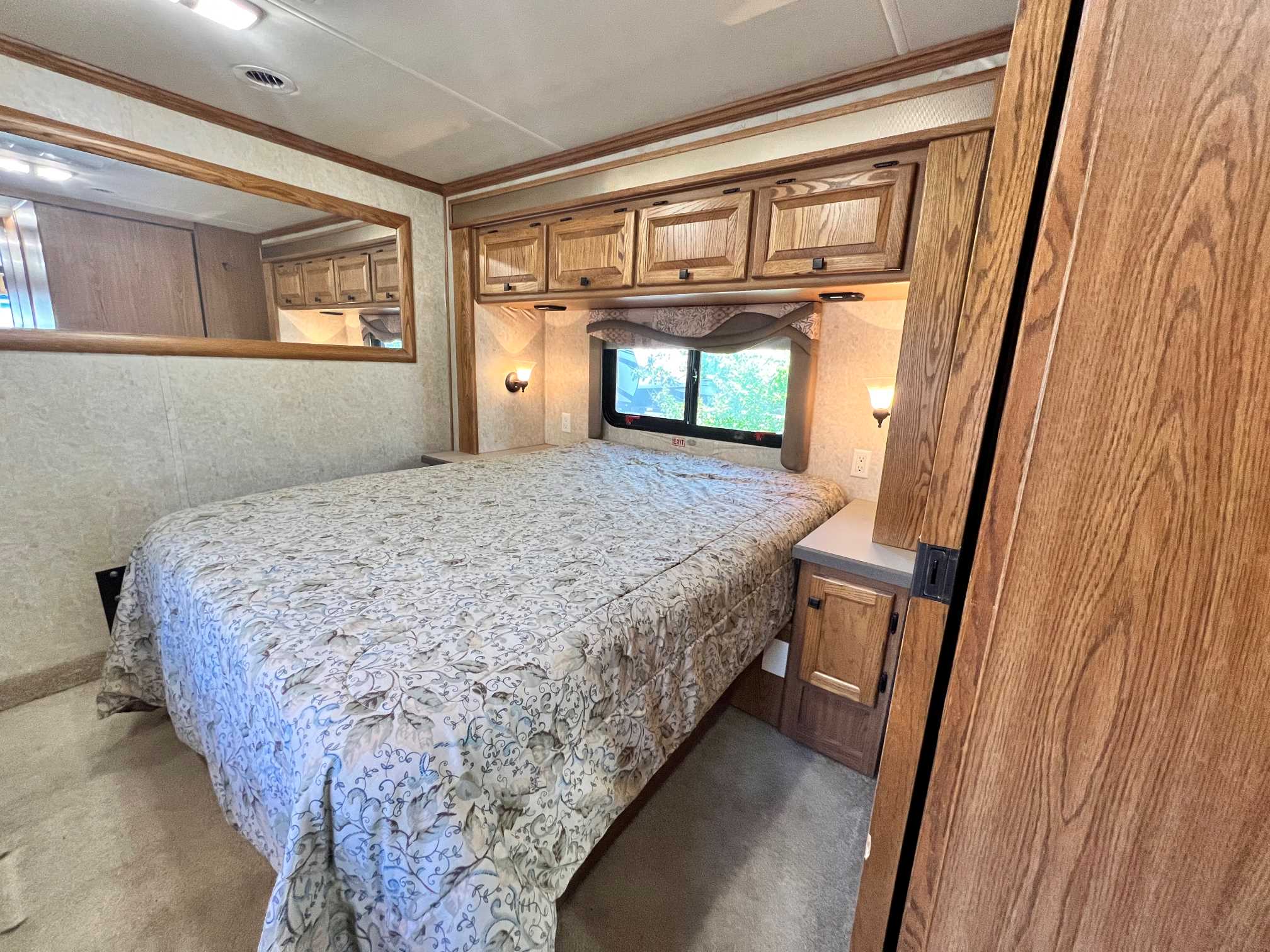 2005 Tiffin Allegro Bay 34XB - Image 25