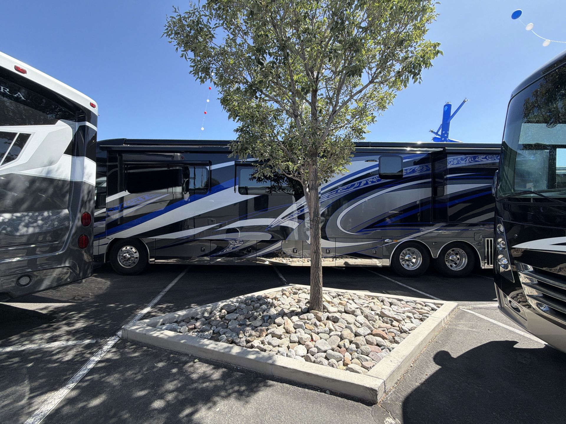 2017 Entegra Coach Anthem 44DLQ - Image 4