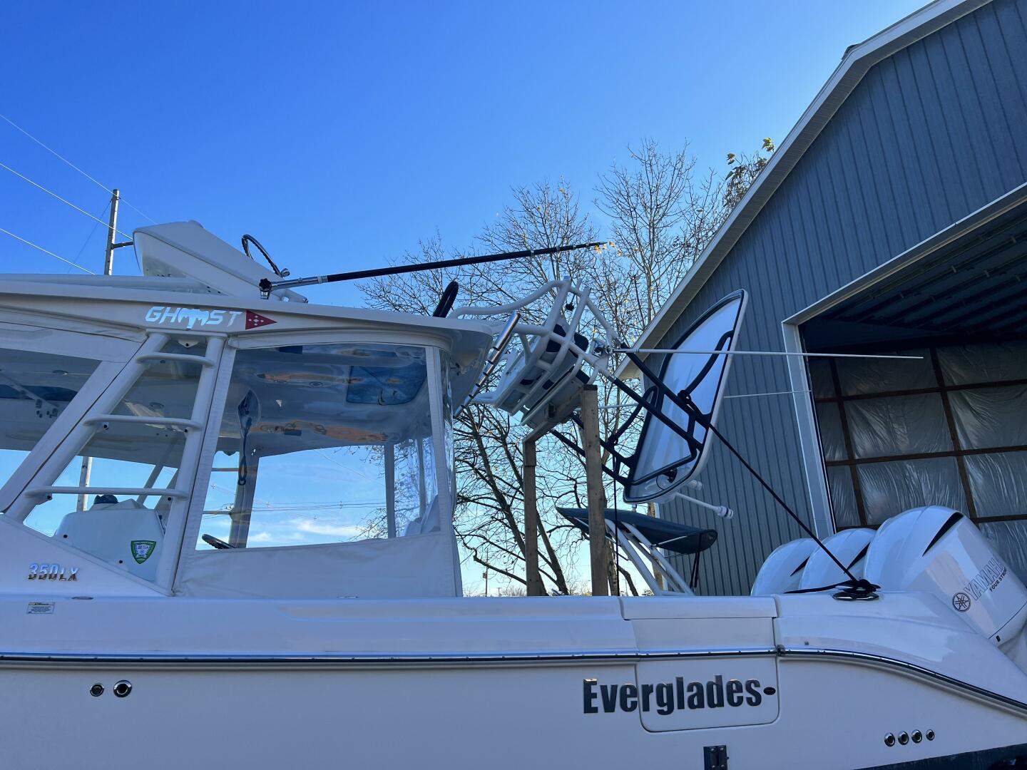 2012 Everglades 350 LX - Image 83