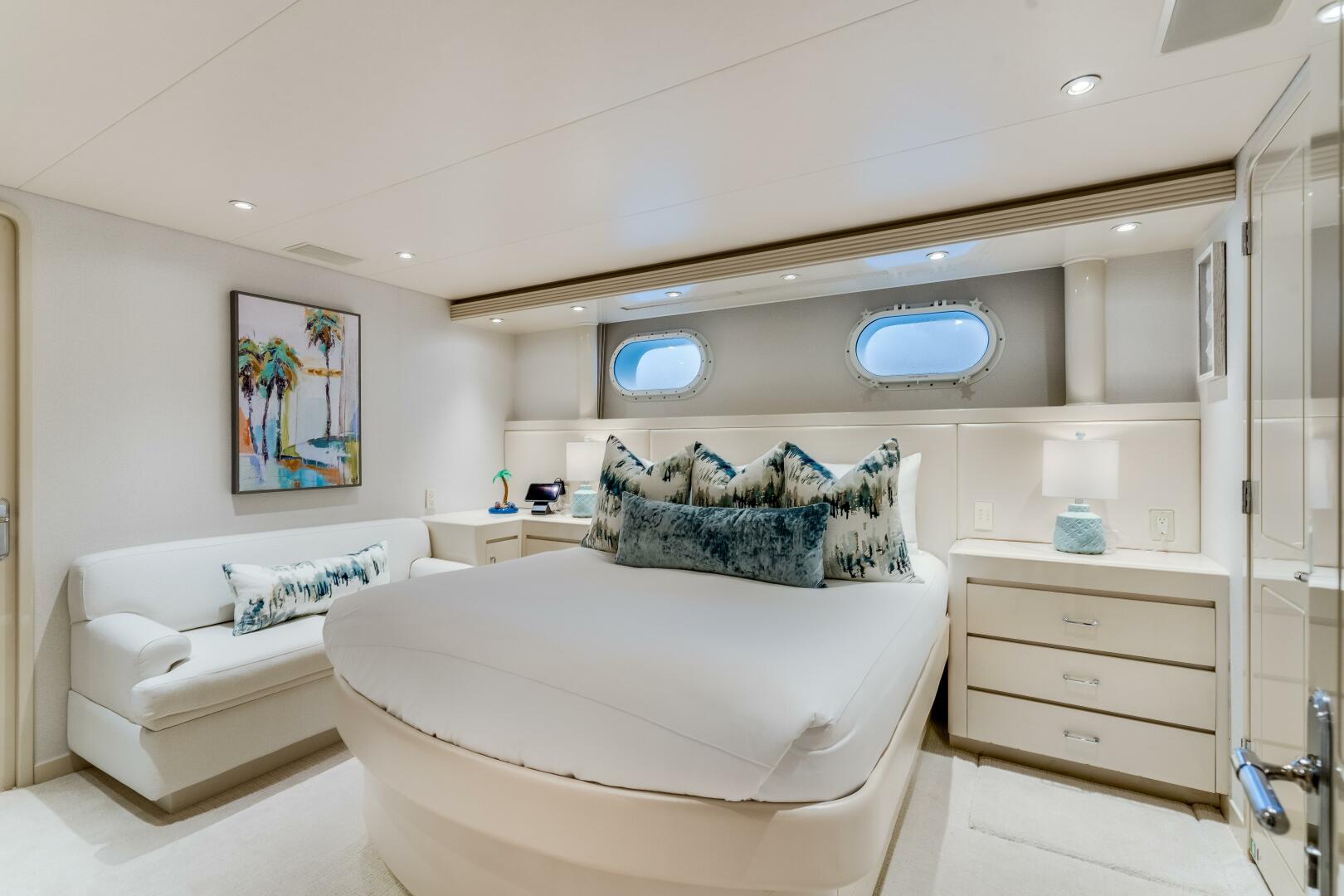 2001 Westship Skylounge - Image 28