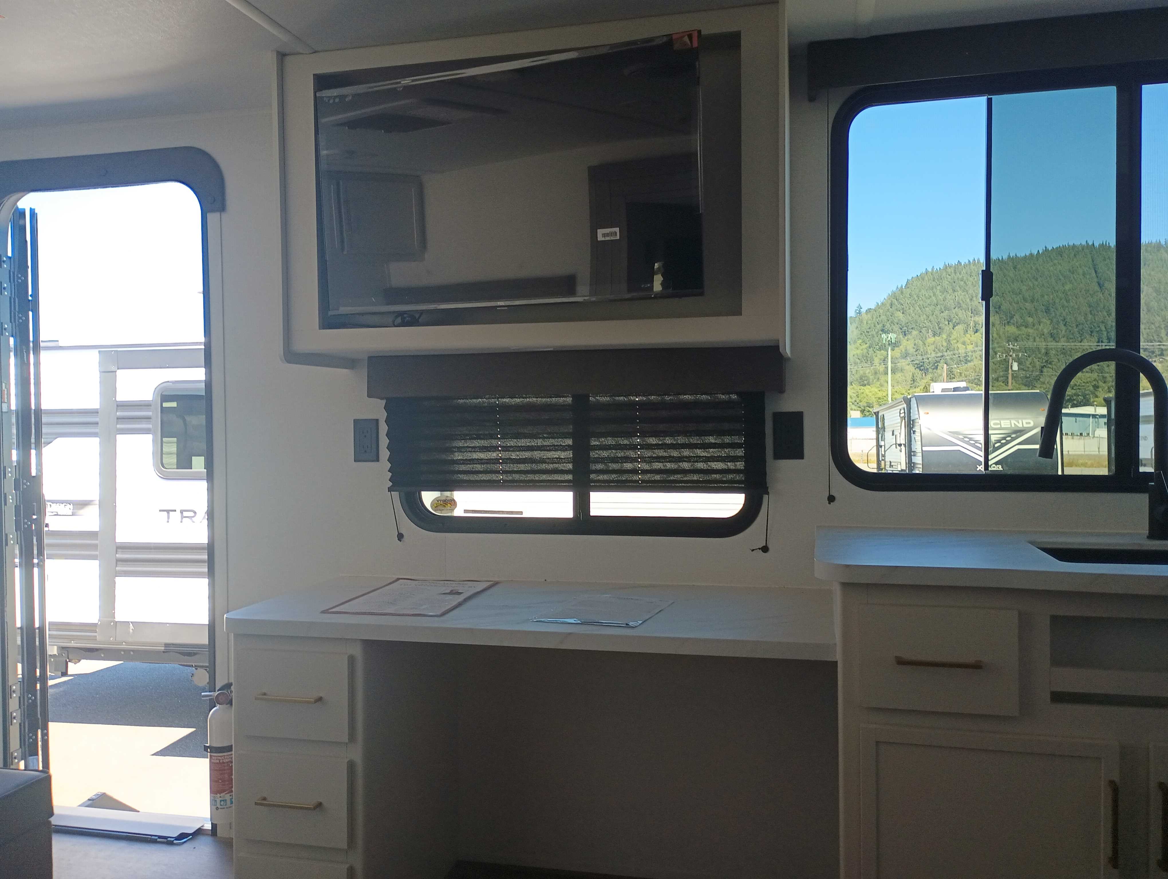 2027 Grand Design Transcend 315RKT - Image 8