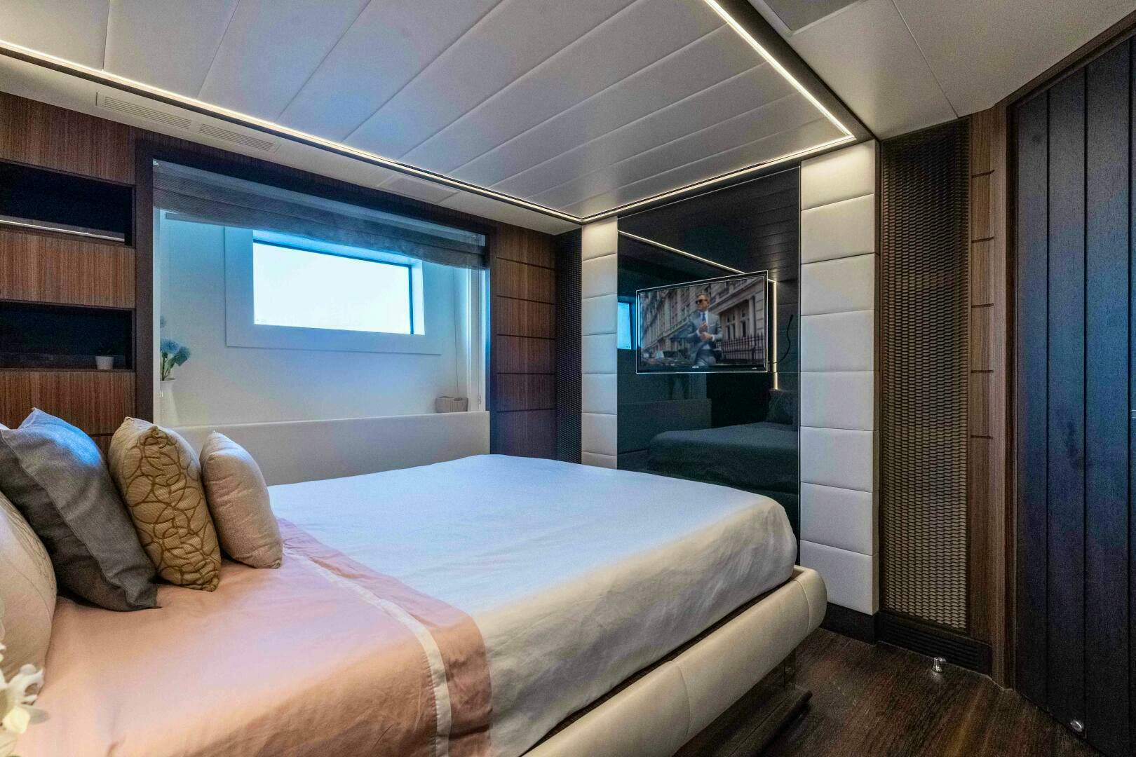 2015 Benetti Benetti Classic 121 - Image 39