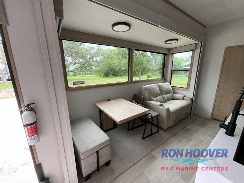 2026 FOREST RIVER 4002FB - Image 7