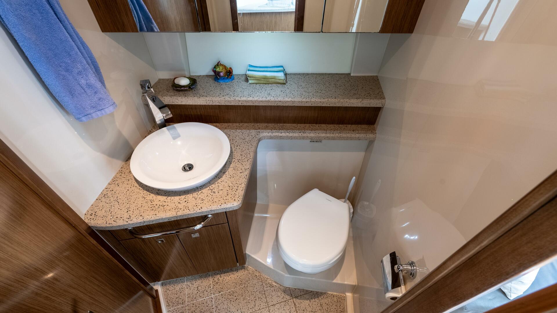 2013 CRUISERS 48 Cantius Base - Image 40