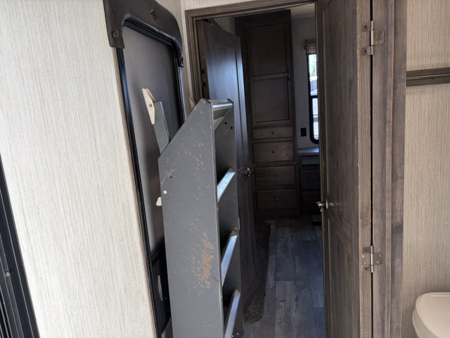 2022 Forest River Sandpiper Luxury 379FLOK - Image 14