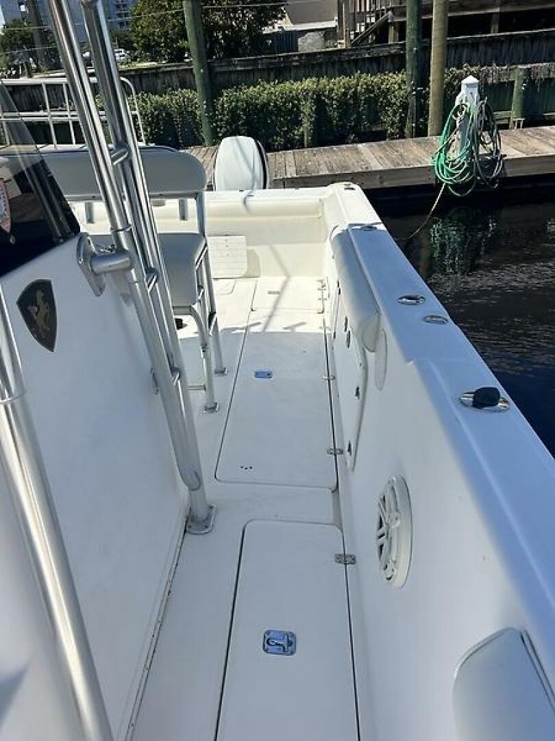 2000 Century 3100 Center Console - Image 11