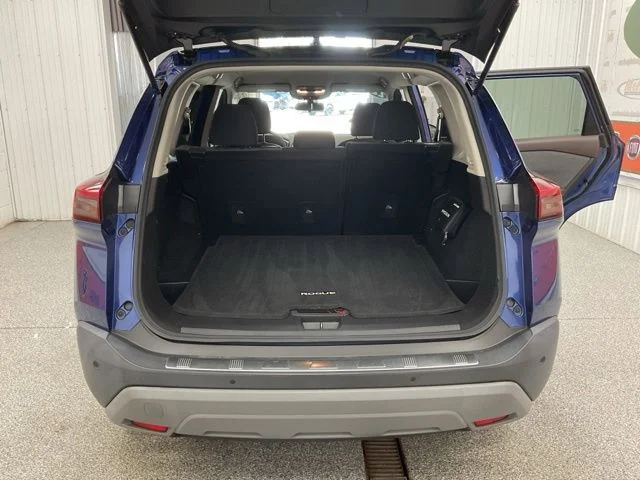 2022 Nissan Rogue Utility 4D SV AWD - Image 21