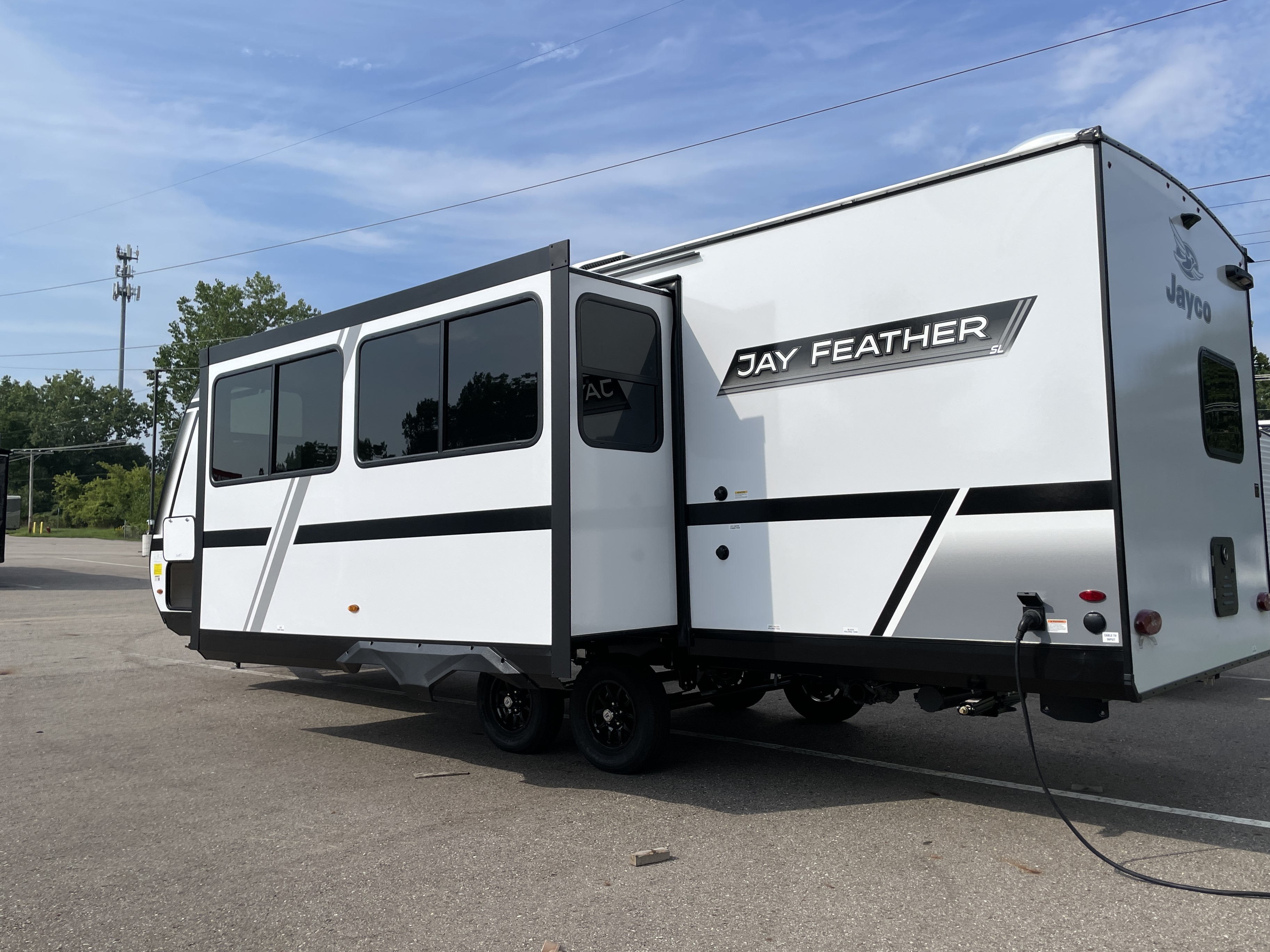 2027 Jayco Jay Feather SL 26BHSL - Image 5