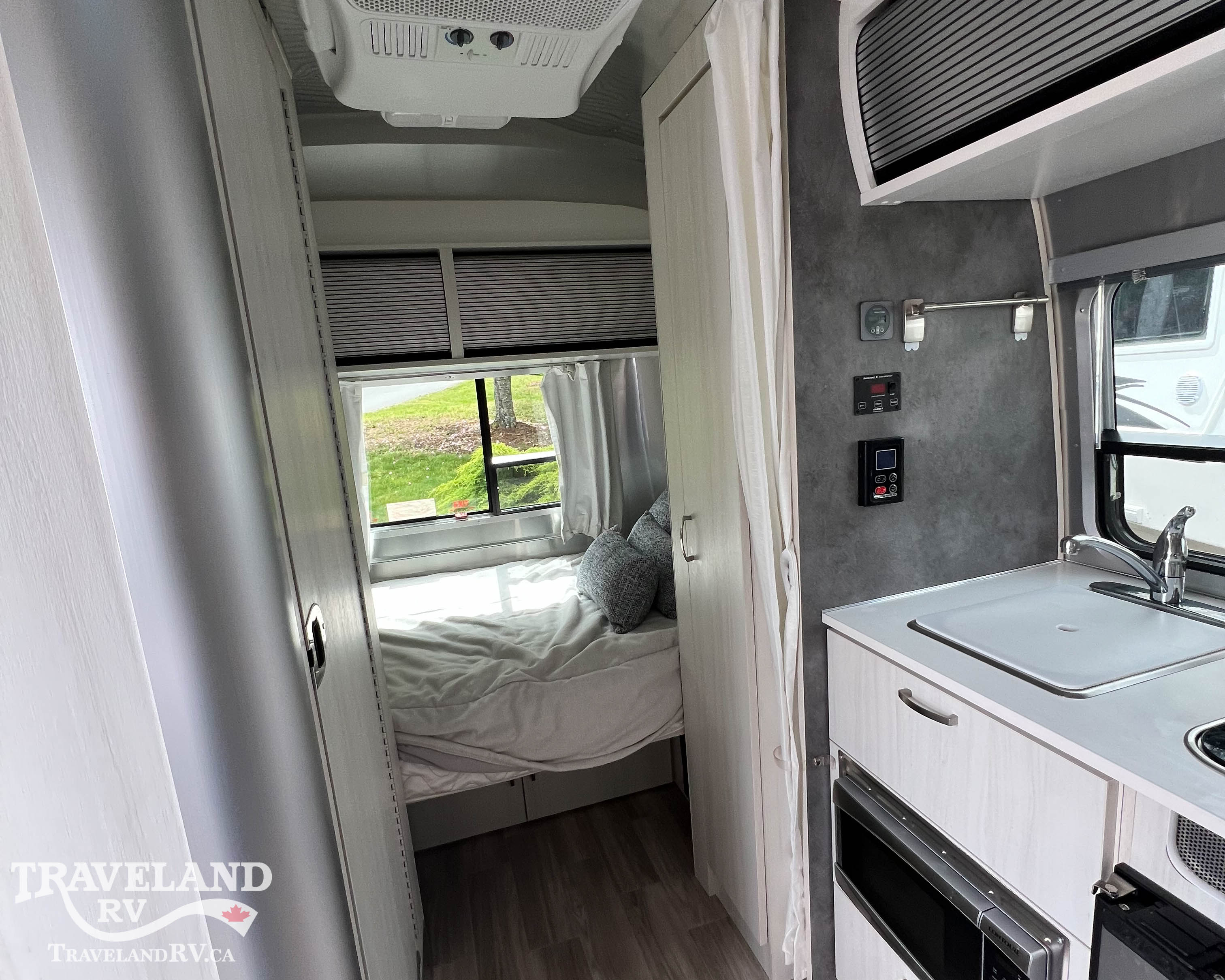 2023 Airstream Bambi 16RB - Image 8