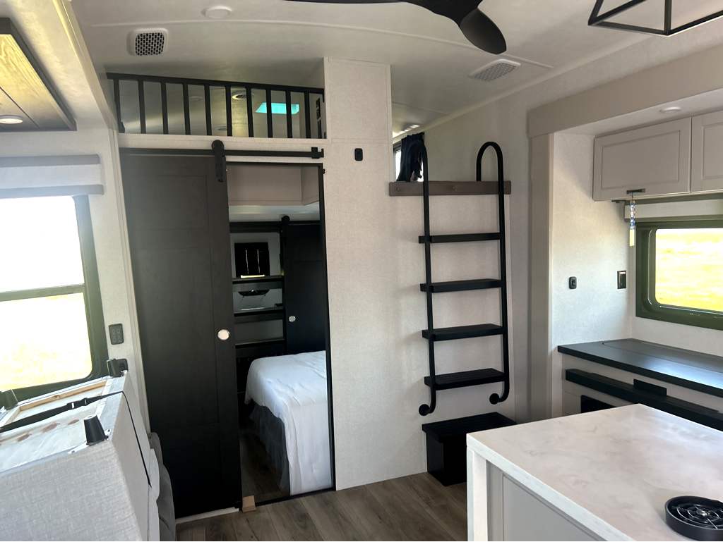 2026 JAYCO NORTH POINT 390CKDS - Image 9