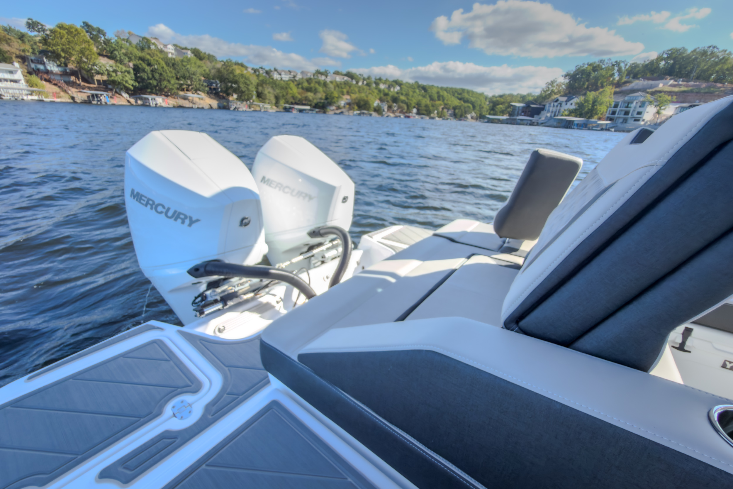 2027 Monterey Elite 27 OB - Image 41