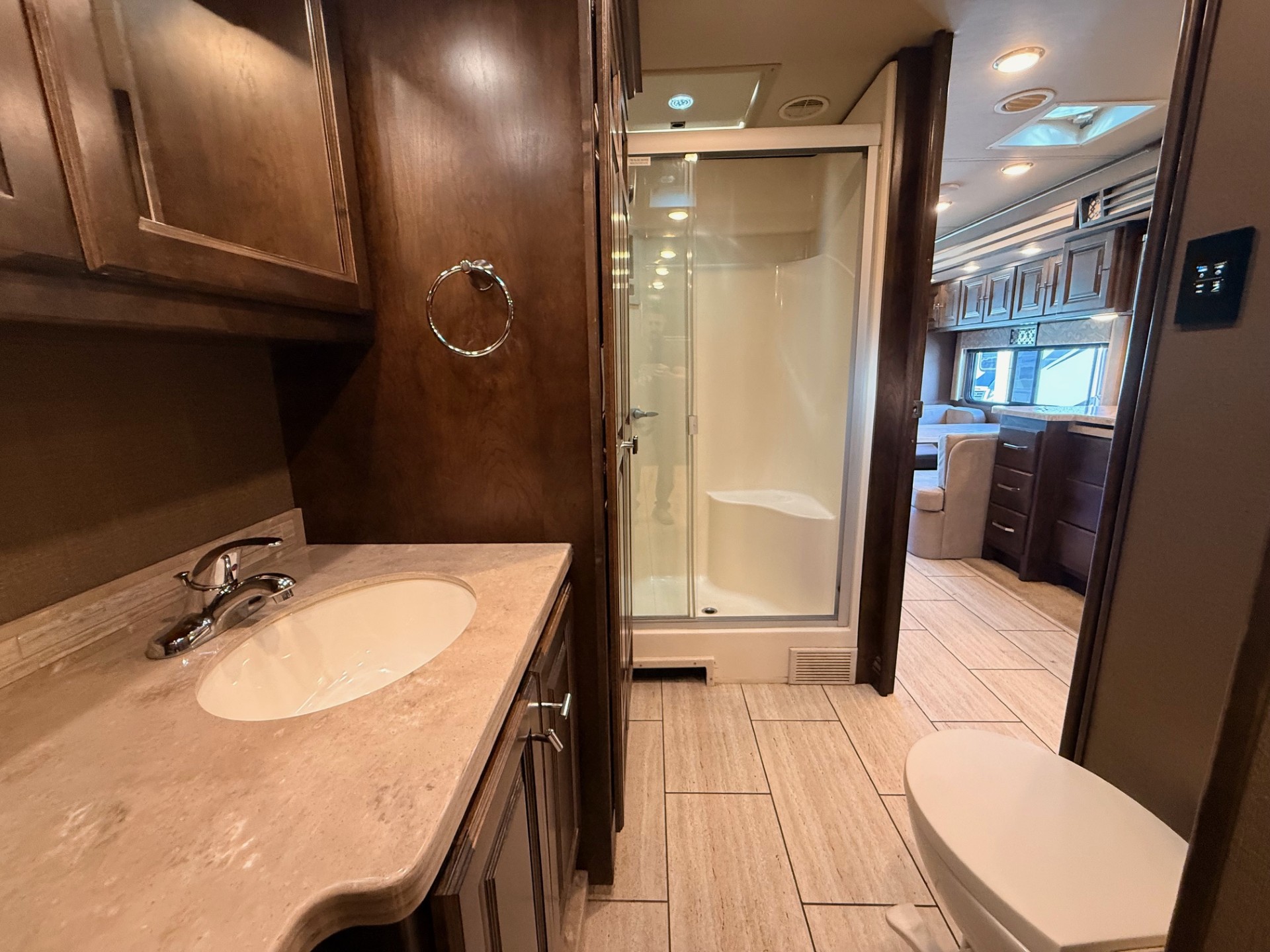 2019 TIFFIN ALLEGRO 34PA - Image 14