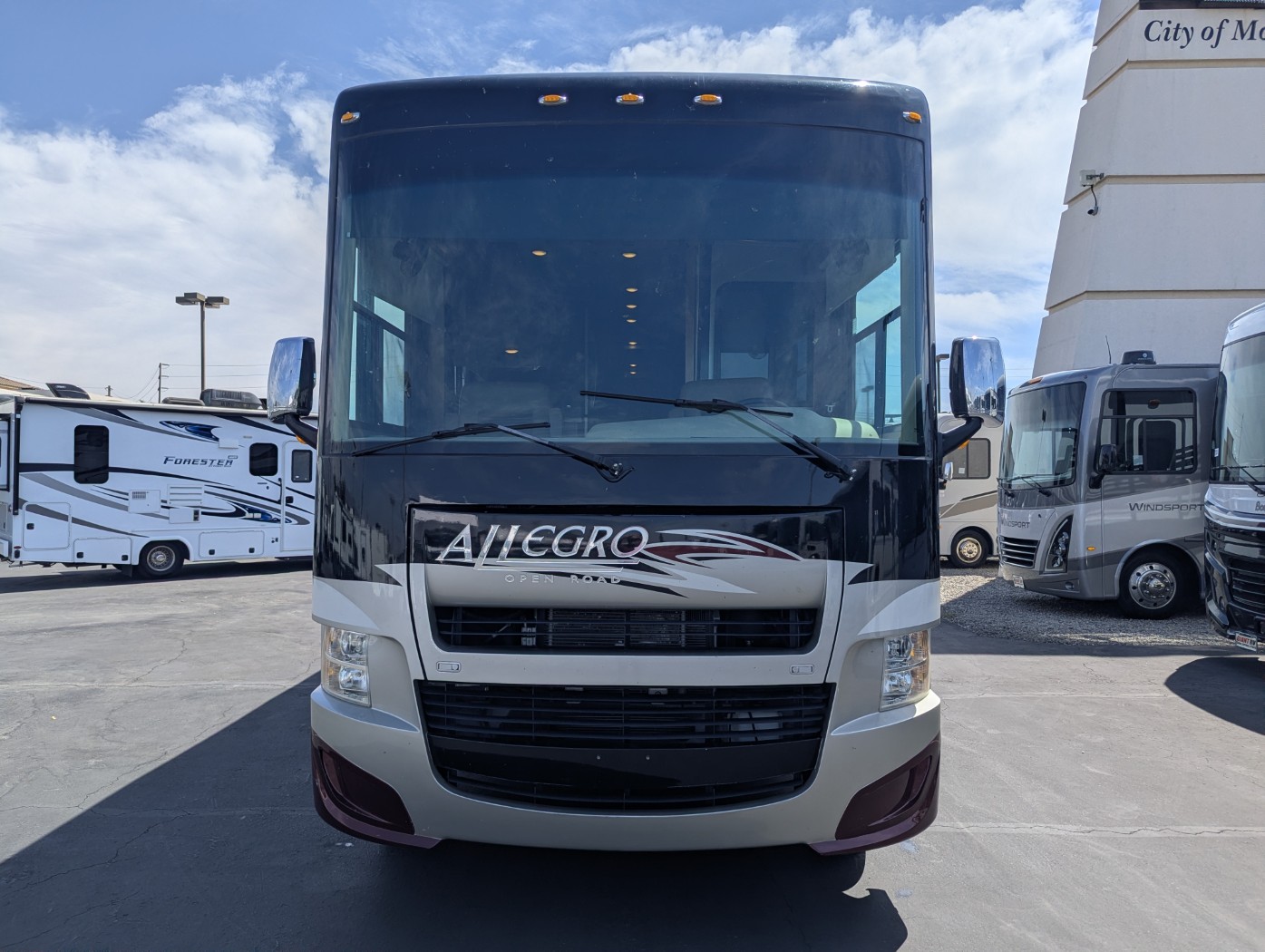 2014 Tiffin Allegro 36 LA - Image 2
