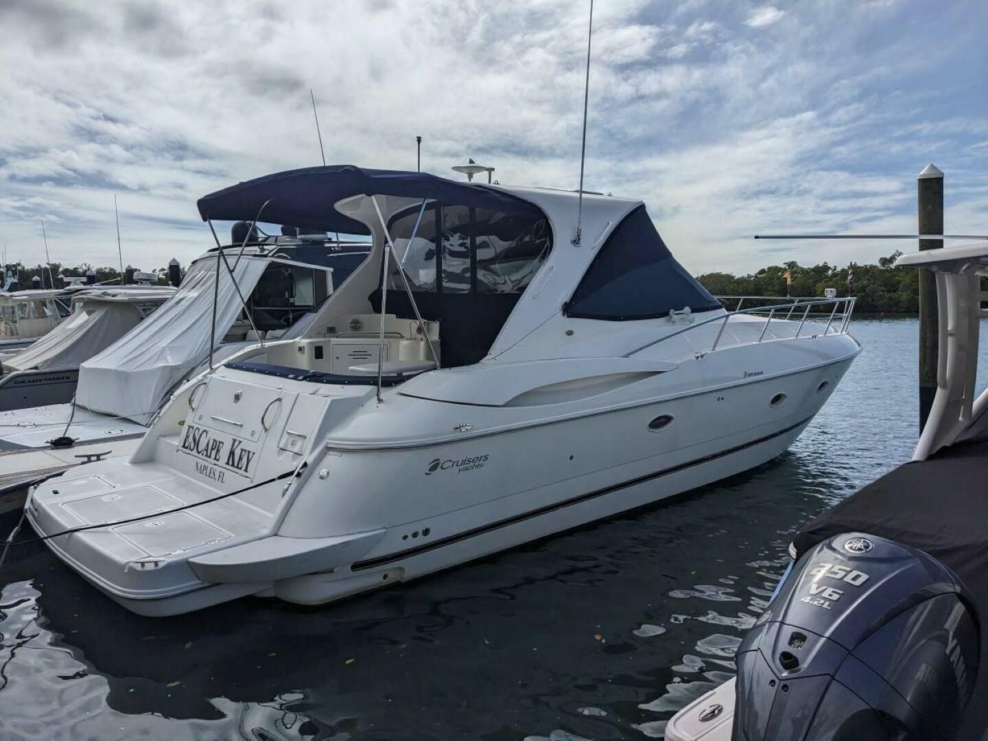2003 Cruisers Yachts 3970 - Image 1