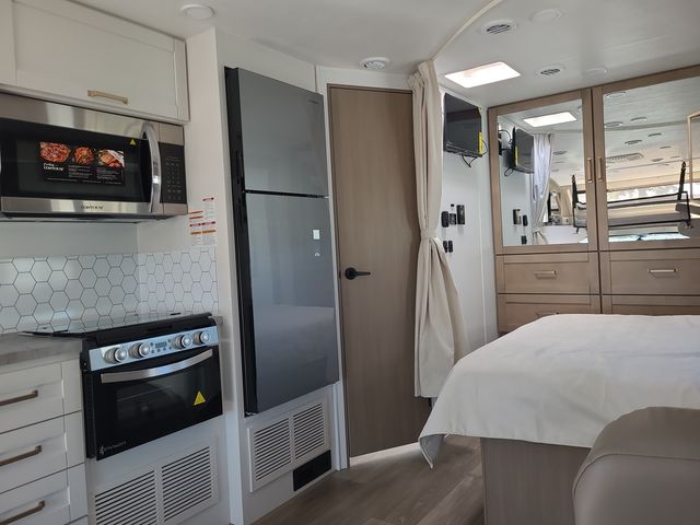 2027 Entegra Coach Odyssey 24B - Image 15