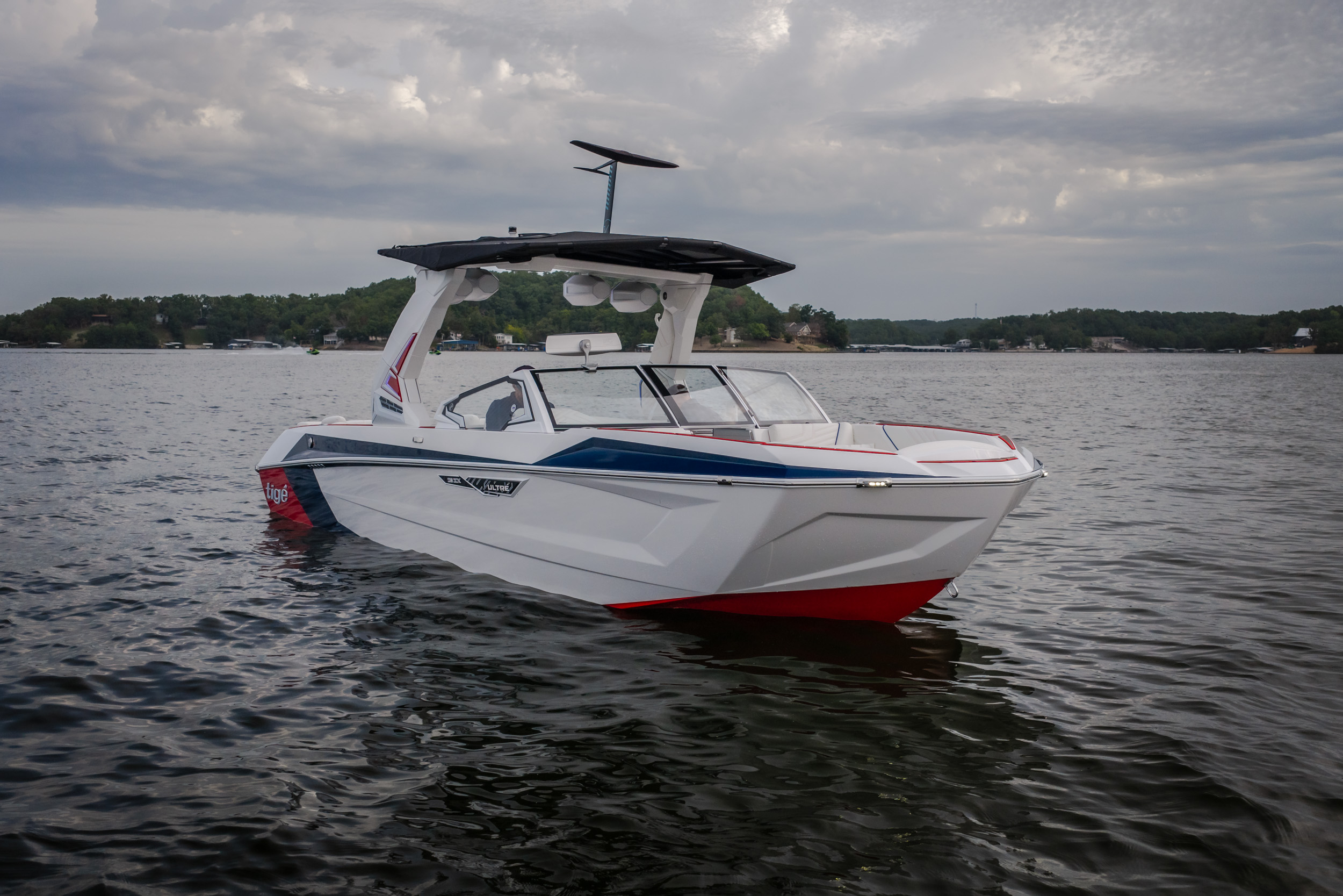 2027 Tigé  Ultré 25ZX  - Image 2