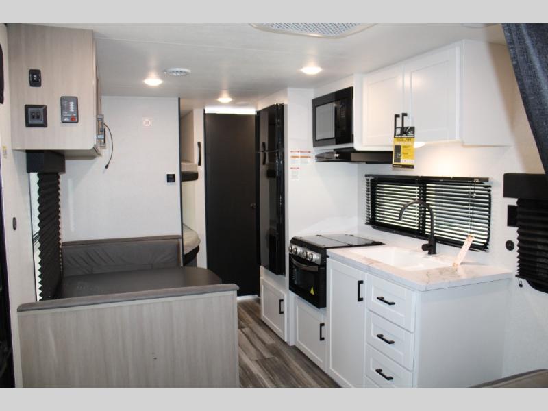 2026 Jayco Jay Flight SLX 260BH - Image 6