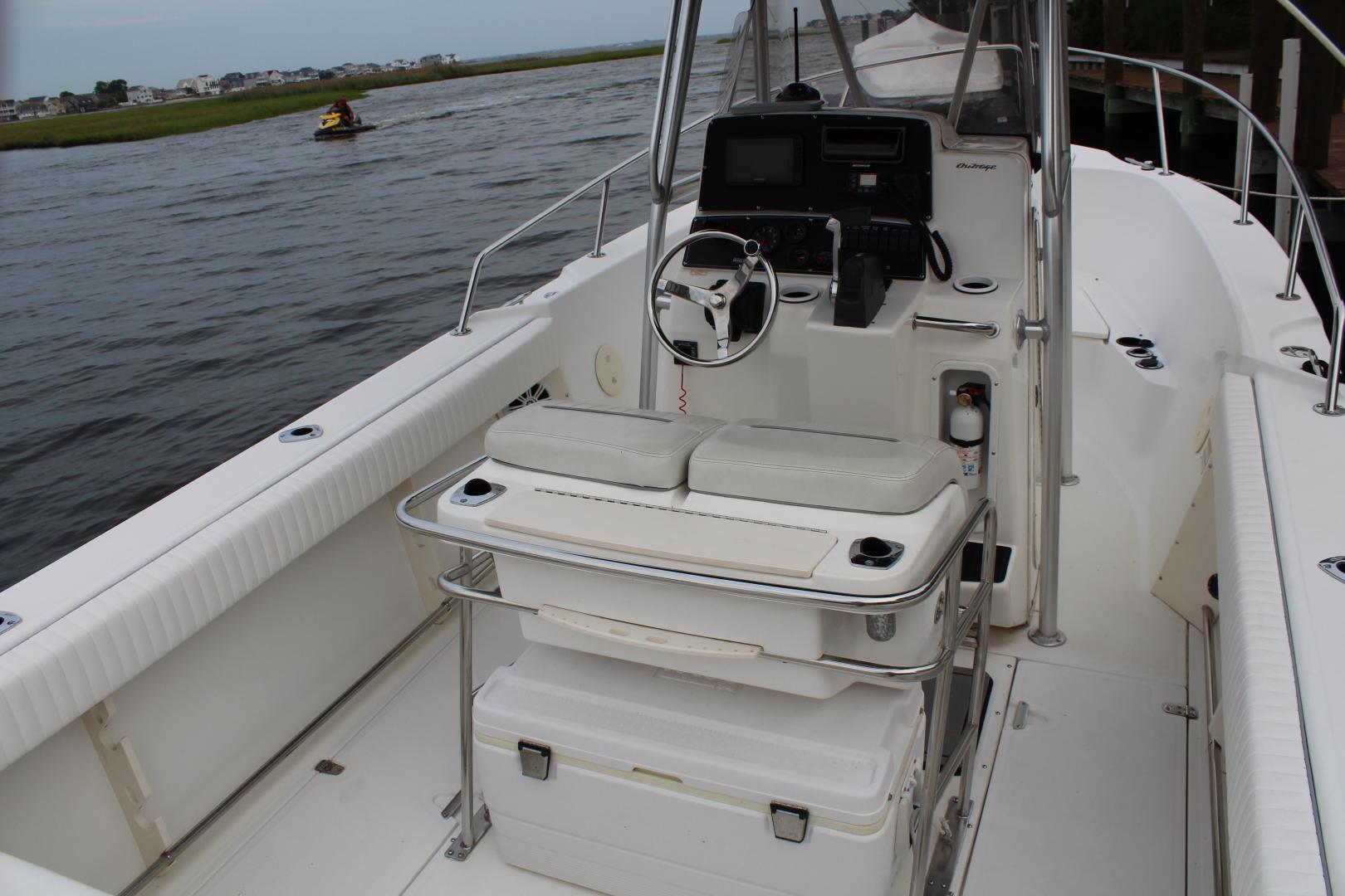 1999 Boston Whaler 23 Outrage Base - Image 9
