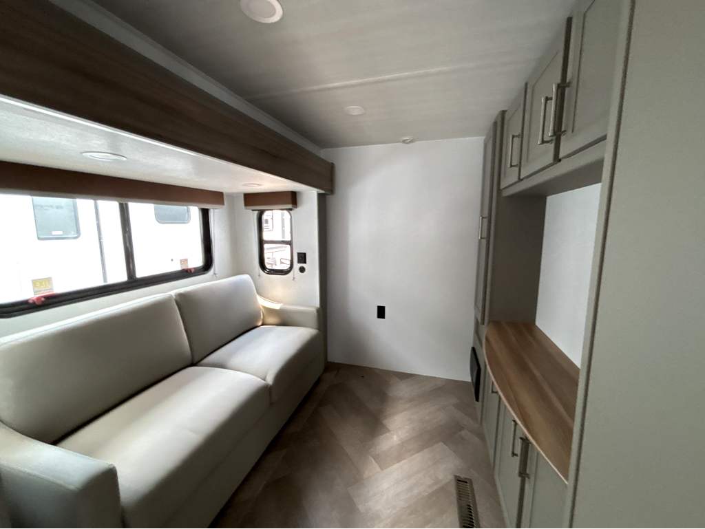 2026 Keystone SPRINTER 3590LFT - Image 19