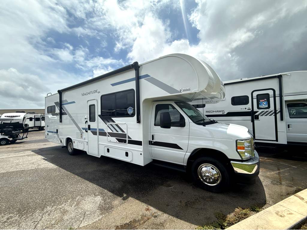 2027 THOR MOTOR COACH MAGNITUDE GA31 - Image 1