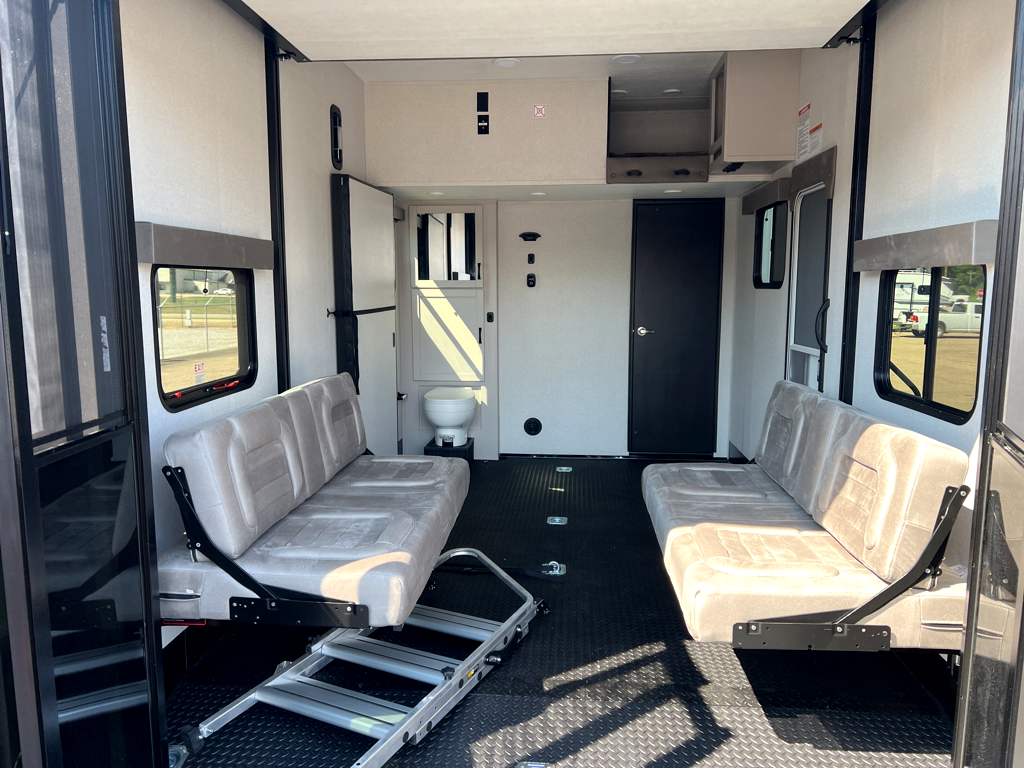 2026 JAYCO SEISMIC 395 - Image 13