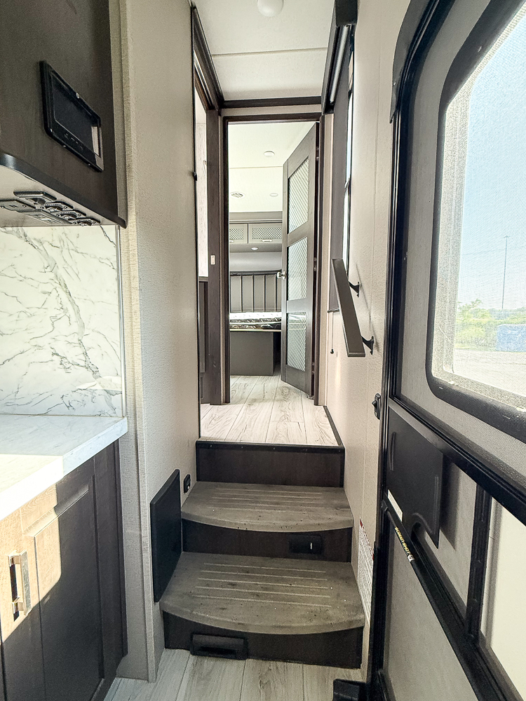 2020 GRAND DESIGN 395M - Image 39