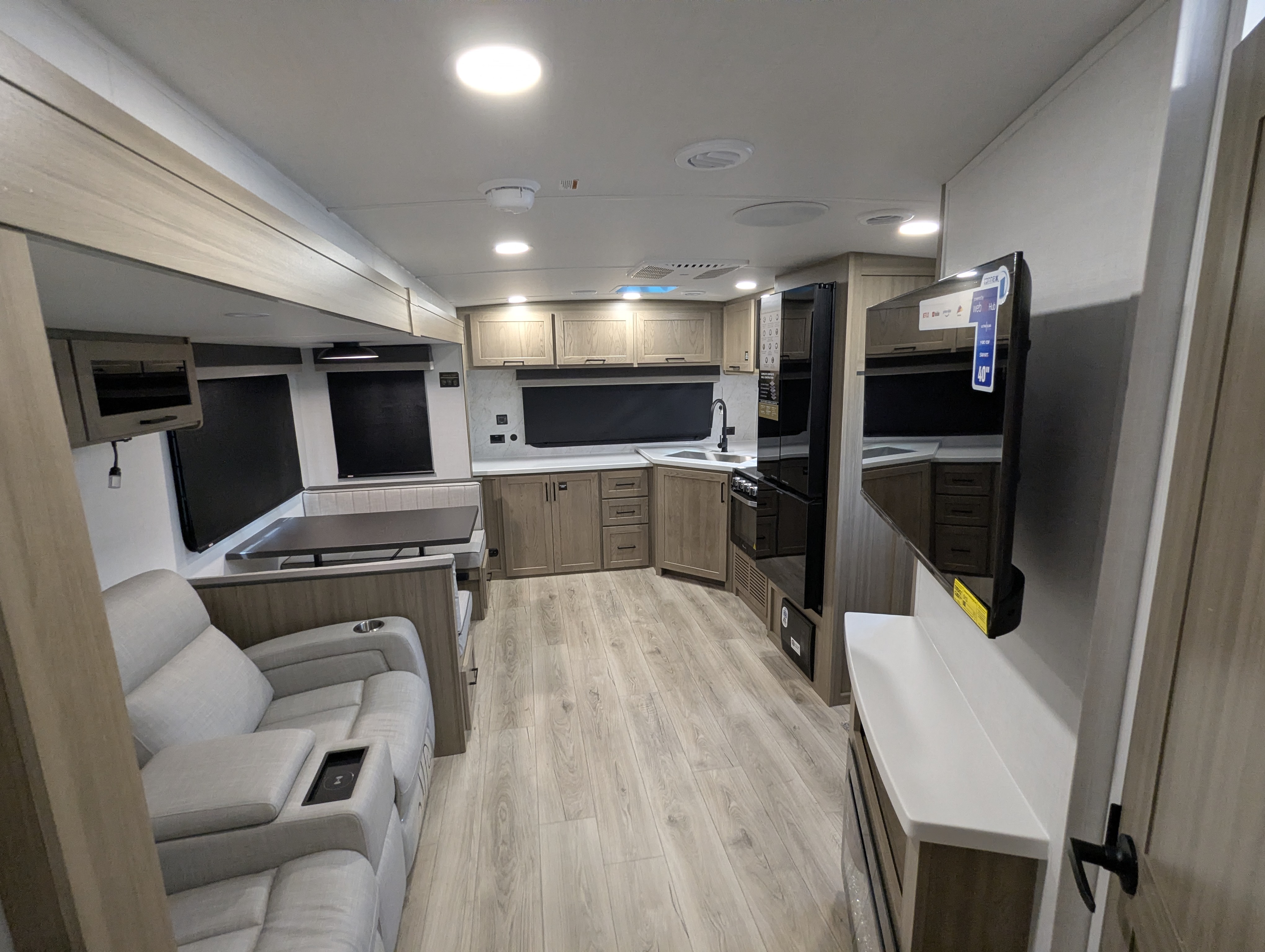 2027 Forest River Rockwood Ultra Lite 2608BS - Image 42
