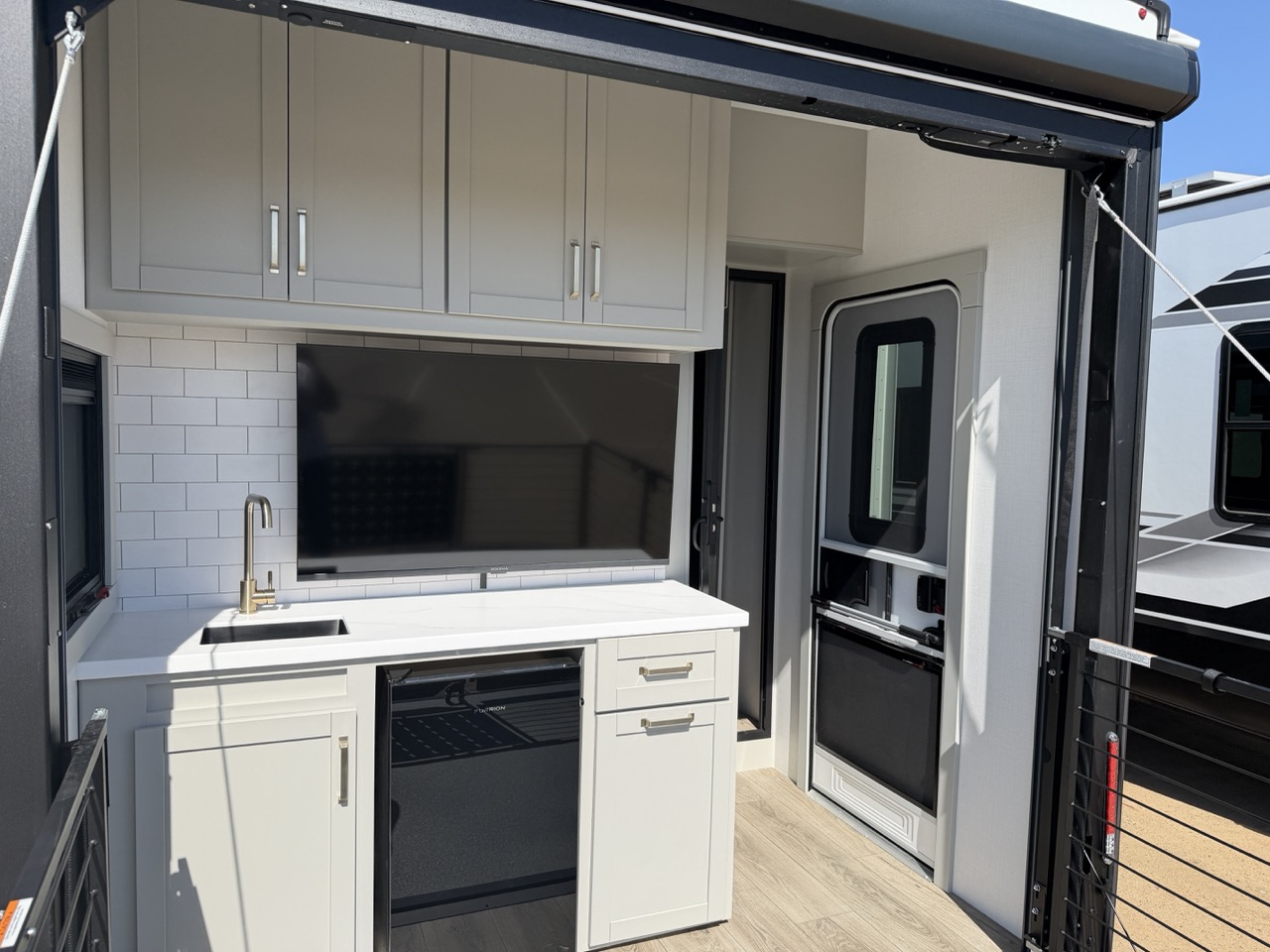 2027 Brinkley RV Model Z 3420 - Image 11