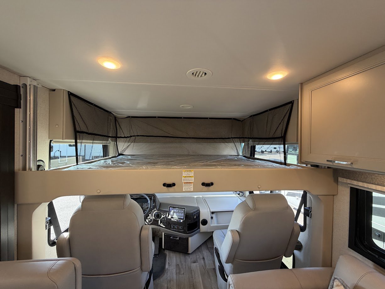 2026 THOR MOTOR COACH PALAZZO 33.6 - Image 9