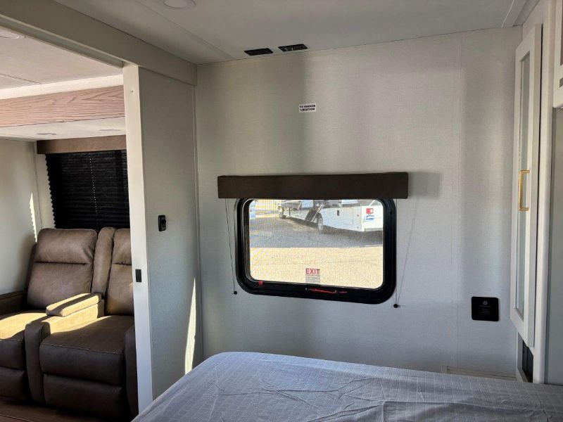 2026 Grand Design Transcend XPLOR 25MLX - Image 16