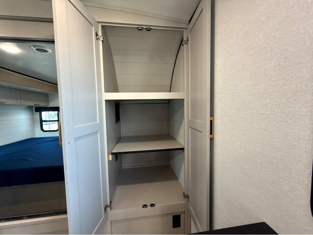 2027 JAYCO JAY FEATHER 30RKB - Image 24
