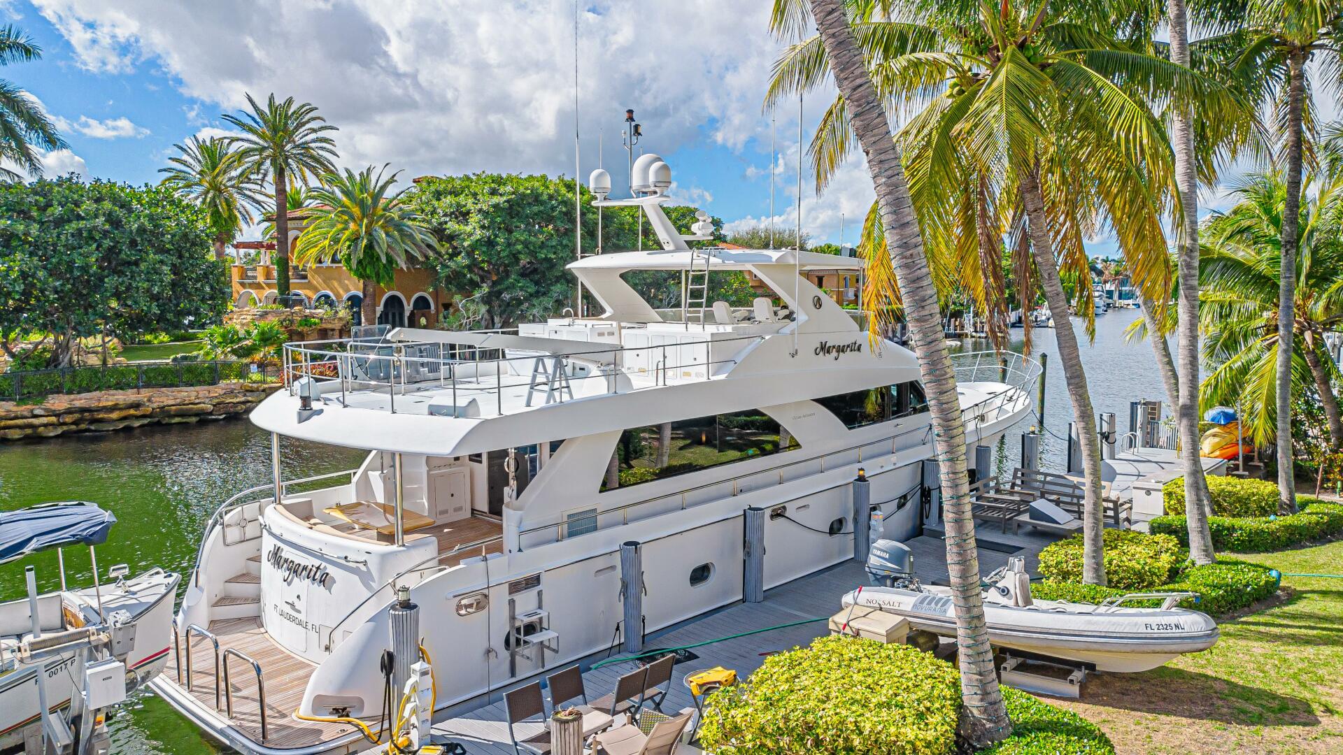 2010 Ocean Alexander 74 Motoryacht - Image 10