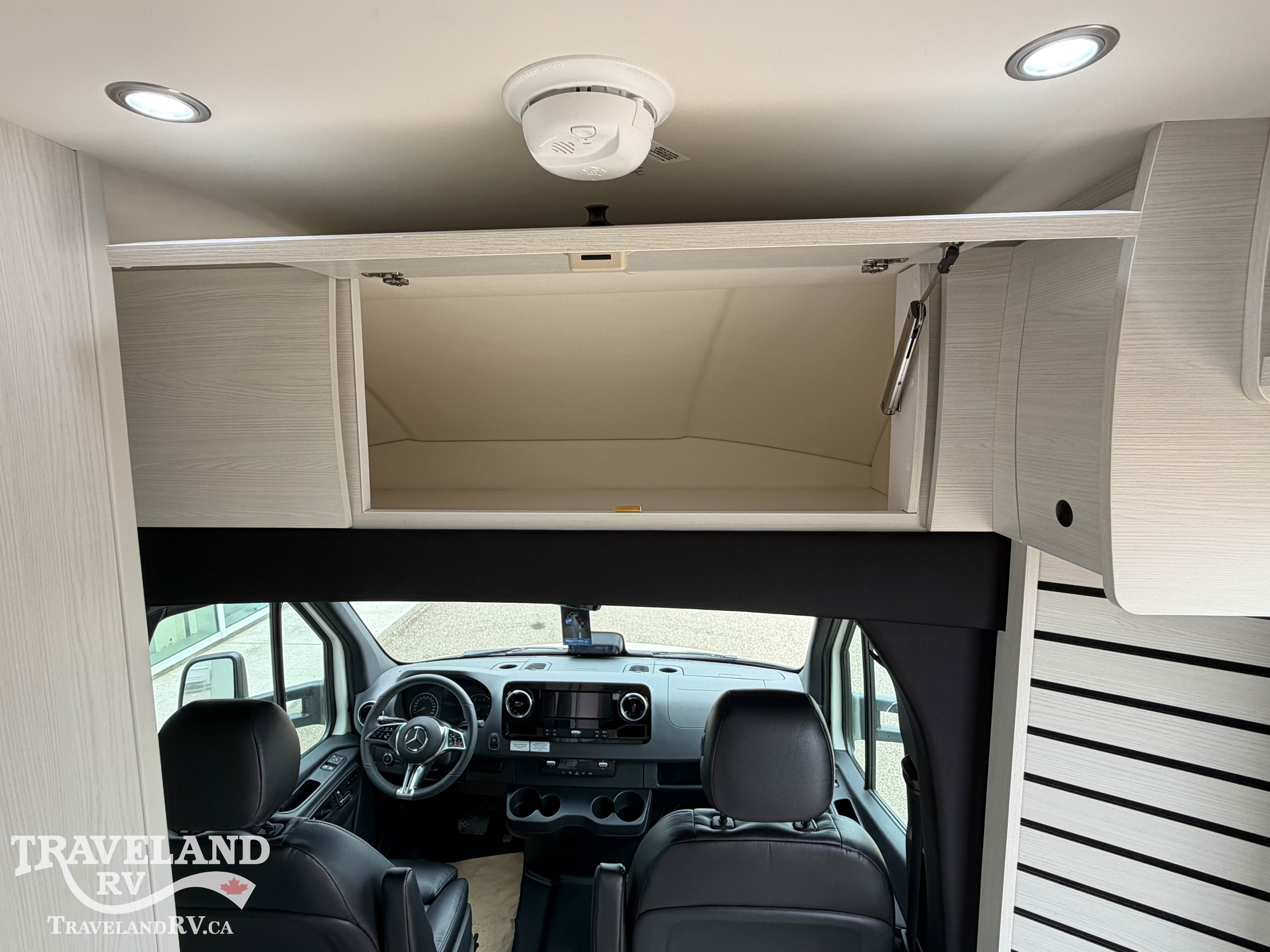 2026 PLEASURE-WAY PLATEAU XL-TS - Image 14