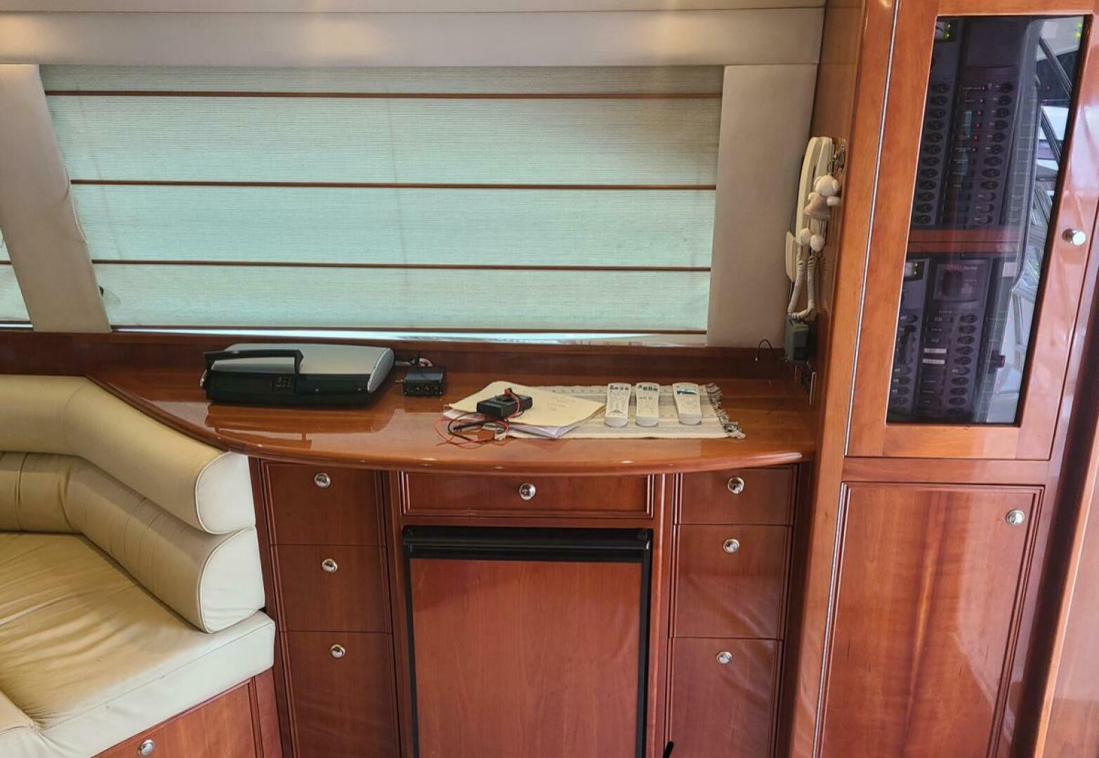 2009 Riviera 47 Enclosed Flybridge Series II - Image 37