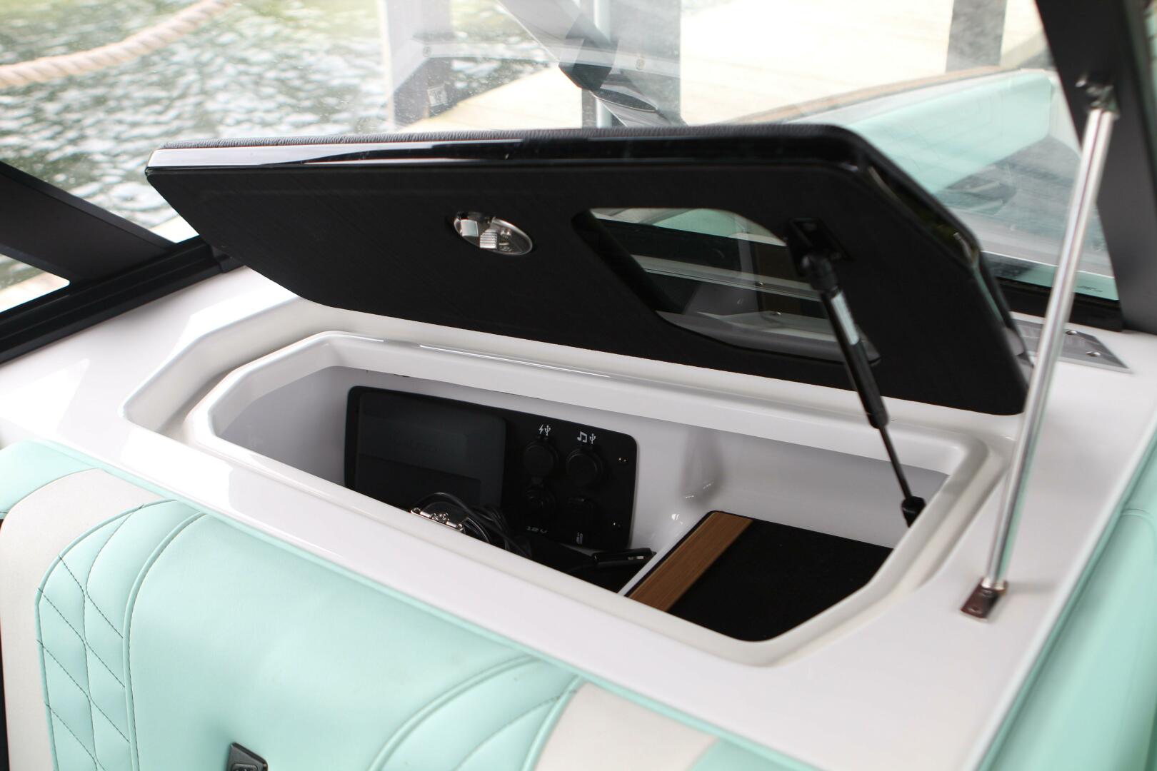 2024 Nautique Super Air Nautique G23 Coastal Edition Base - Image 52