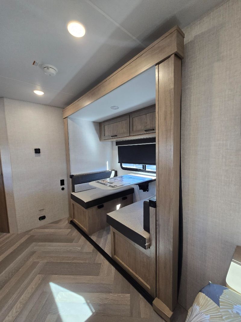 2026 Ember RV E-Series 18FBE - Image 13