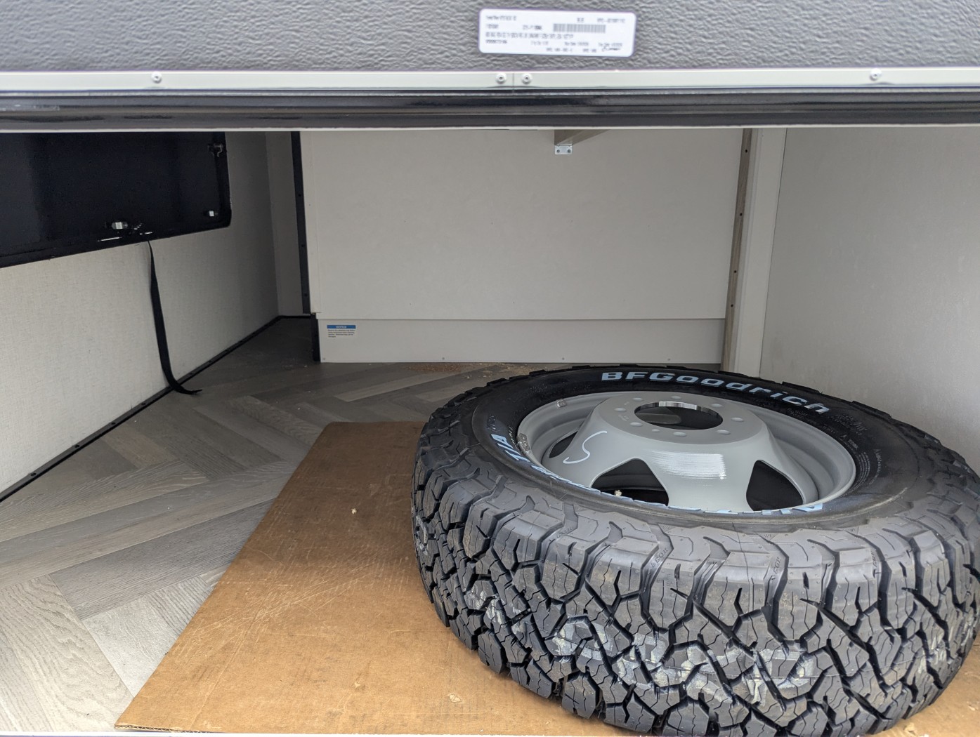 2026 Coachmen Cross Trail 23XG 4X4 - Image 12