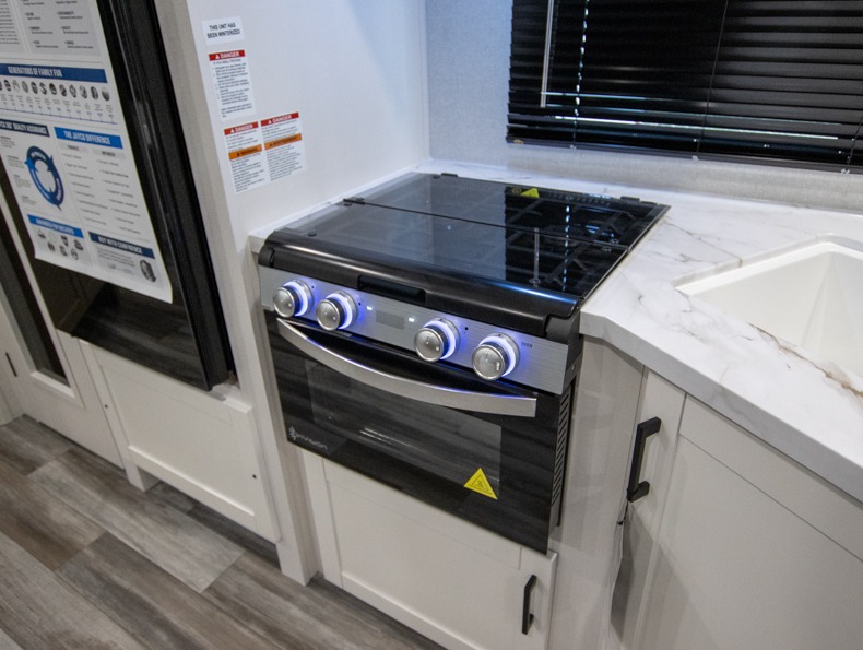 2026 Jayco Jay Flight SLX 295TBS - Image 8