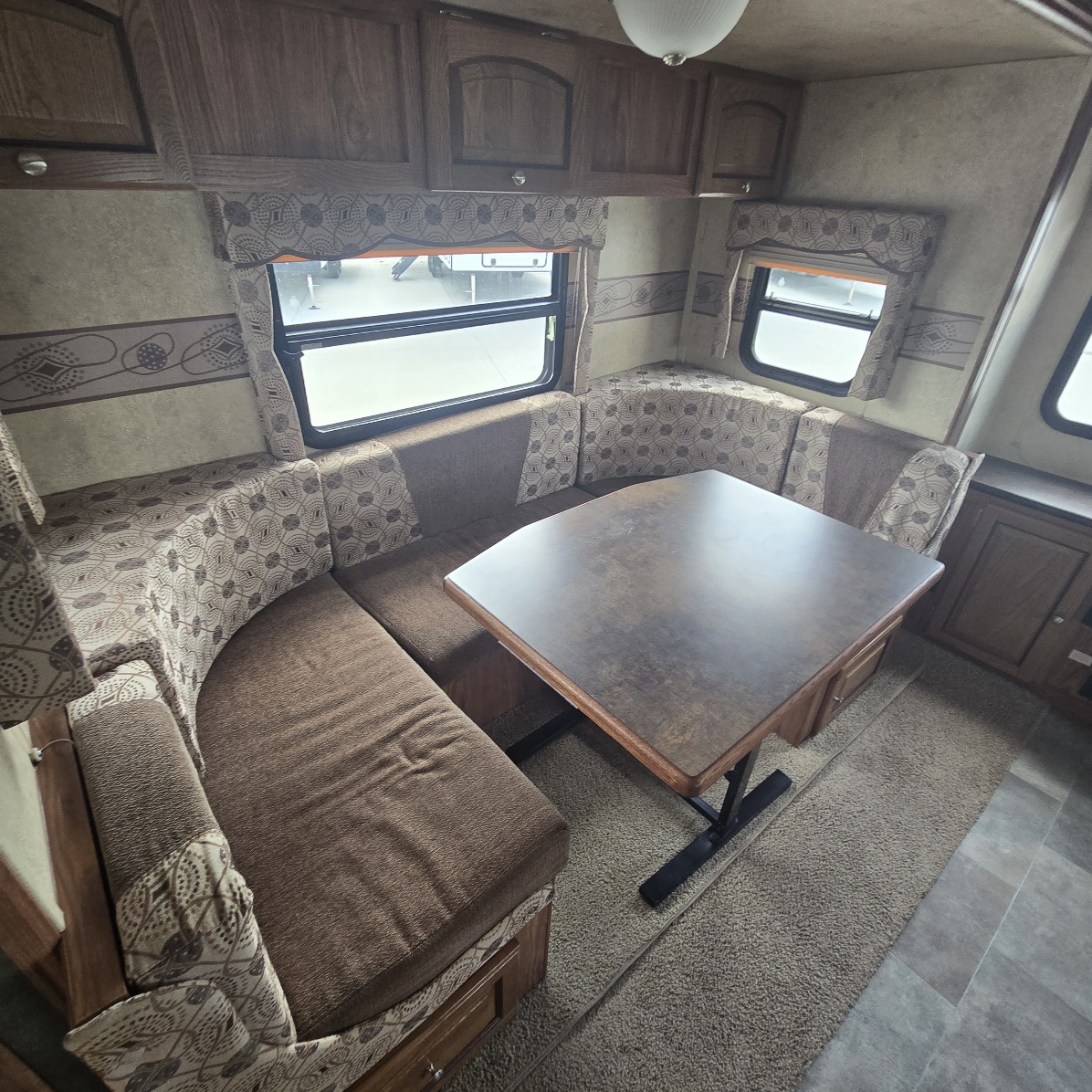 2014 Forest River Flagstaff Super Lite 27RLWS - Image 12