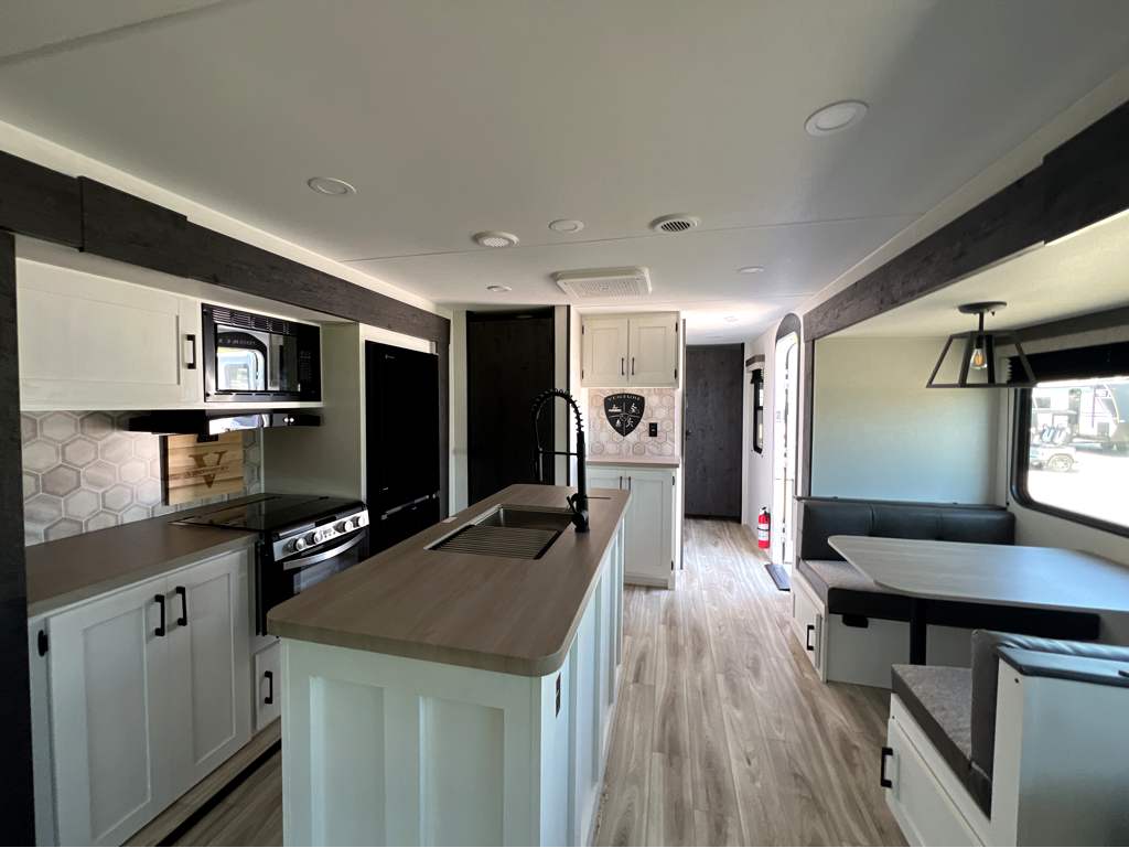 2026 VENTURE RV SIENNA 293VIK - Image 12