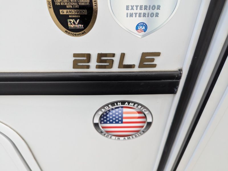 2025 Coachmen Euro 25LE - Image 7