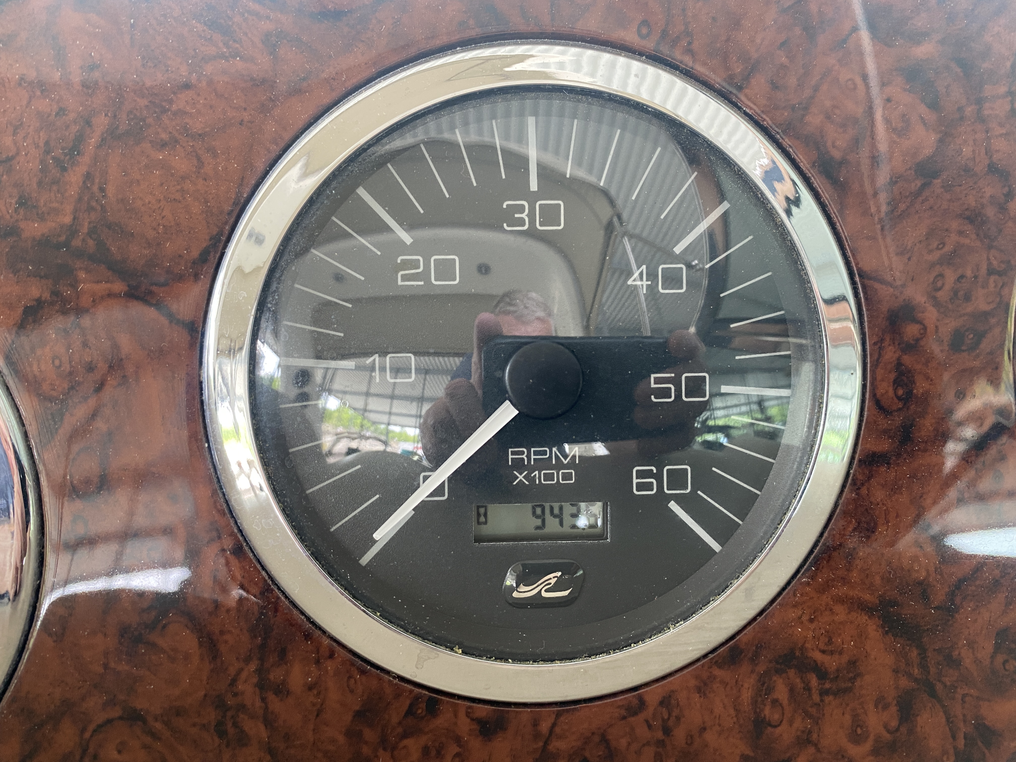 2003 Sea Ray 320 Sundancer - Image 9