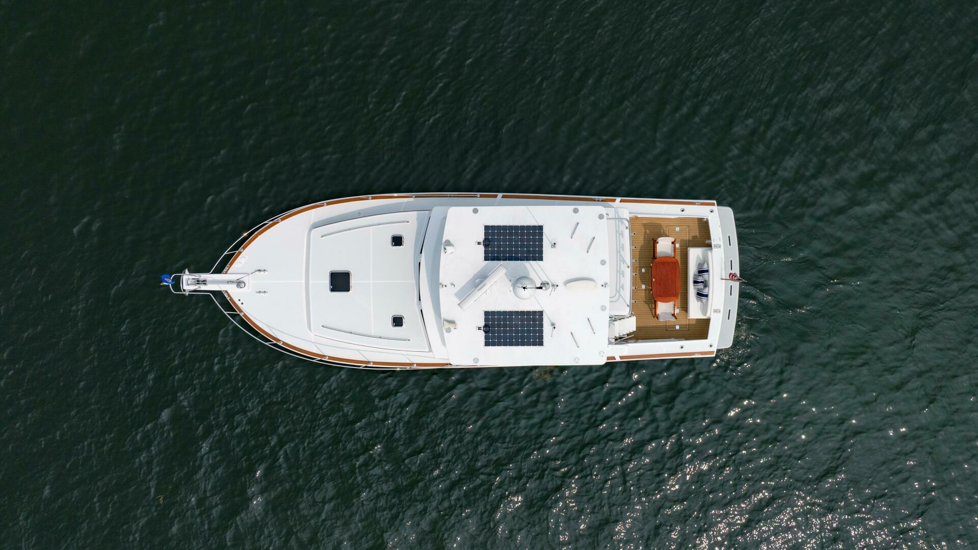 2019 Lowell Flybridge - Image 28