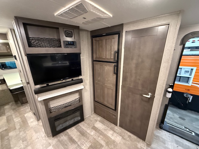 2021 ROCKWOOD MINI LITE 2512S - Image 8