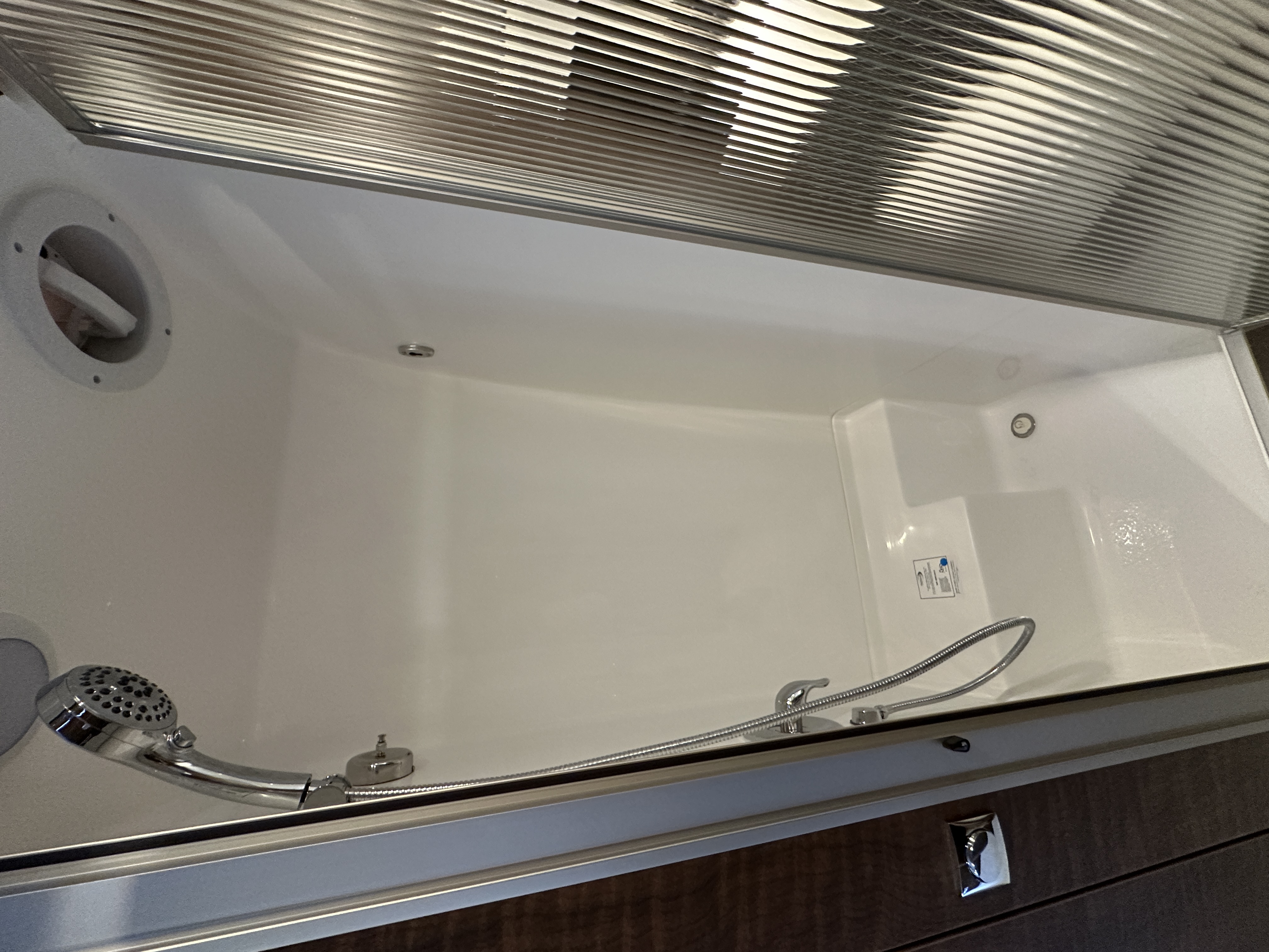 2027 Airstream Globetrotter 27FB Twin - Image 20
